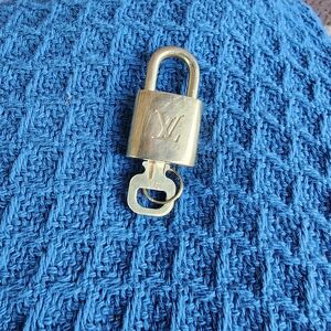 Louis Vuitton EUC lock and key #316